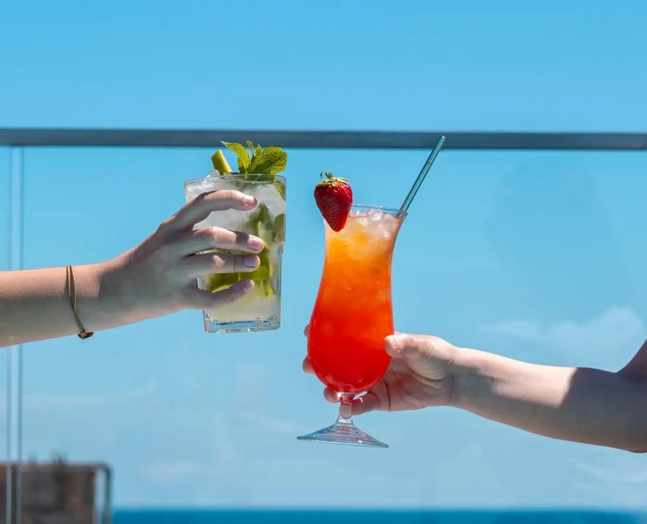 Onmood Cala Ratjada - Brunch & Party Hotel  Cala Ratjada (Mallorca)