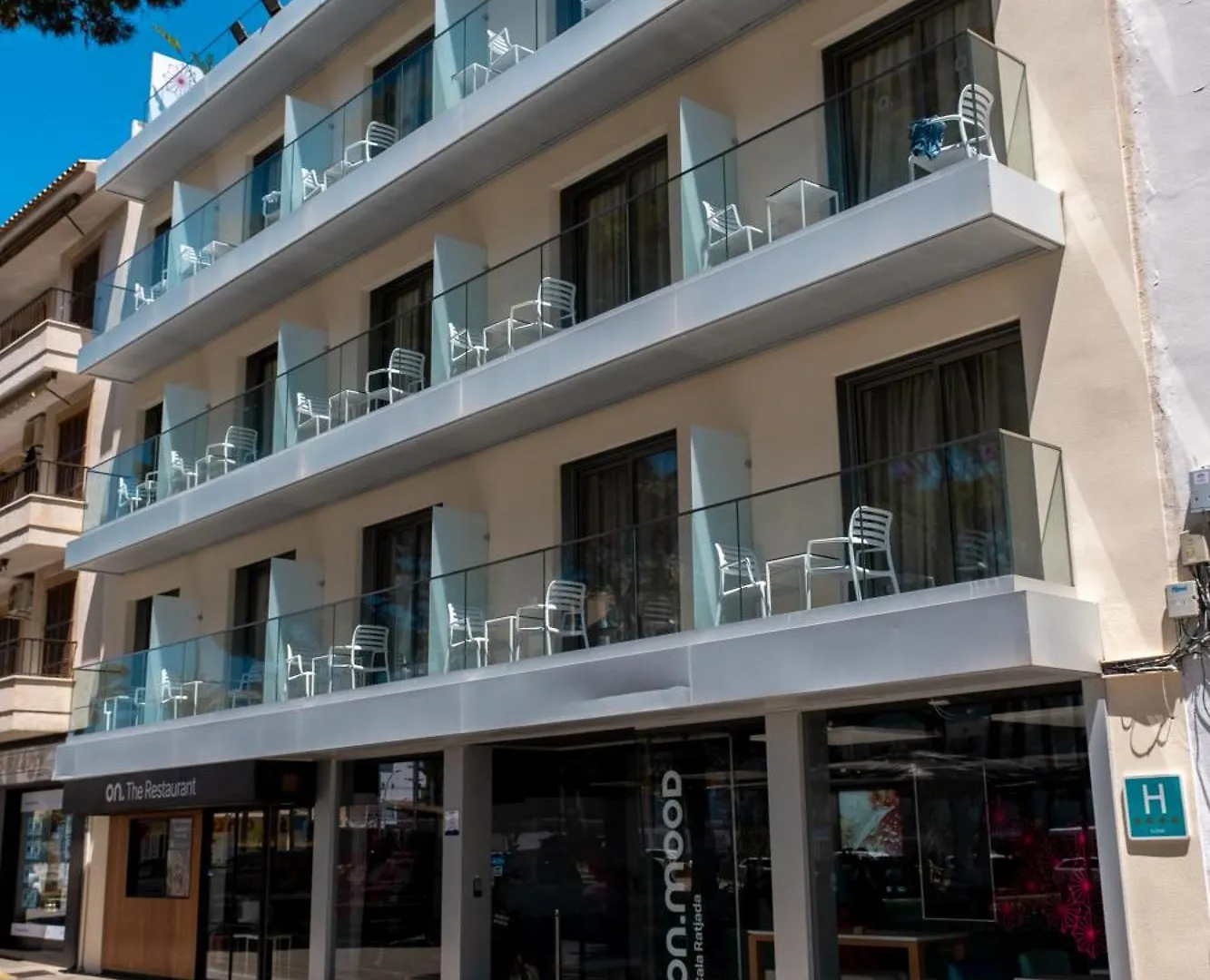 Onmood Cala Ratjada - Brunch & Party Hotel  Cala Ratjada (Mallorca)
